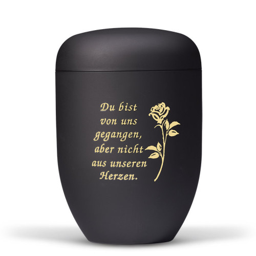 Naturstoffurne in anthrazit mit samtiger Oberfläche, verziert mit goldfarbener Schrift und einer Rose, Gesamtansicht der Urne.