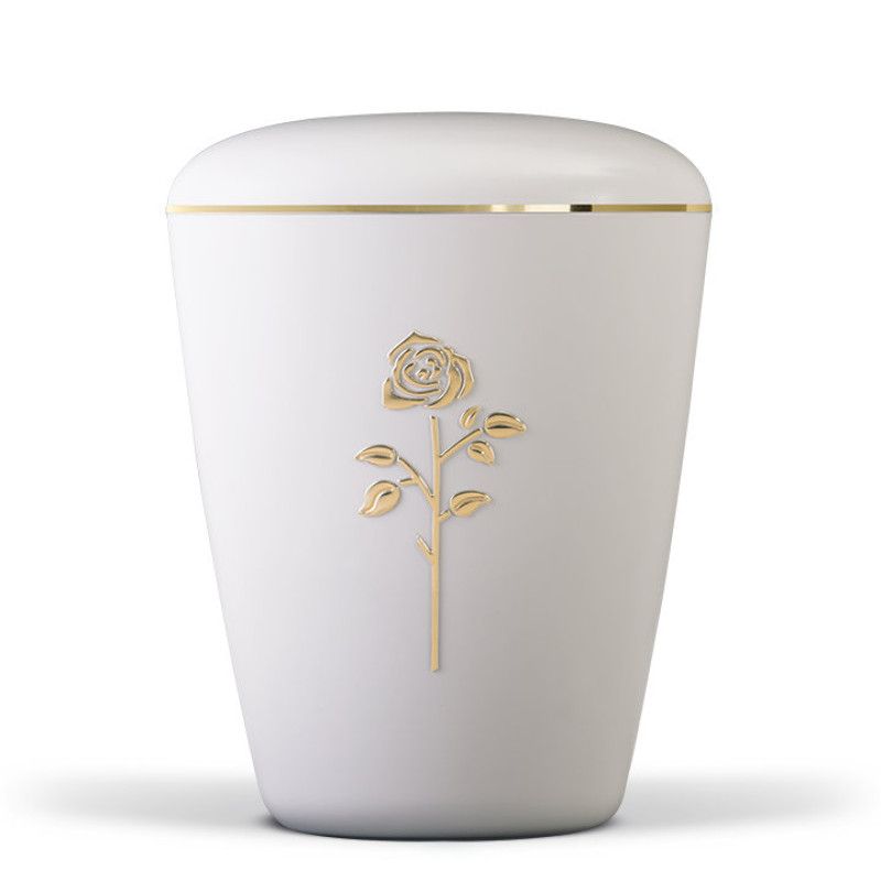 Naturstoffurne in cremeweiß mit goldfarbenem Band und einer goldenen Rosenapplikation, in Gesamtansicht mit abgerundetem Deckel.
