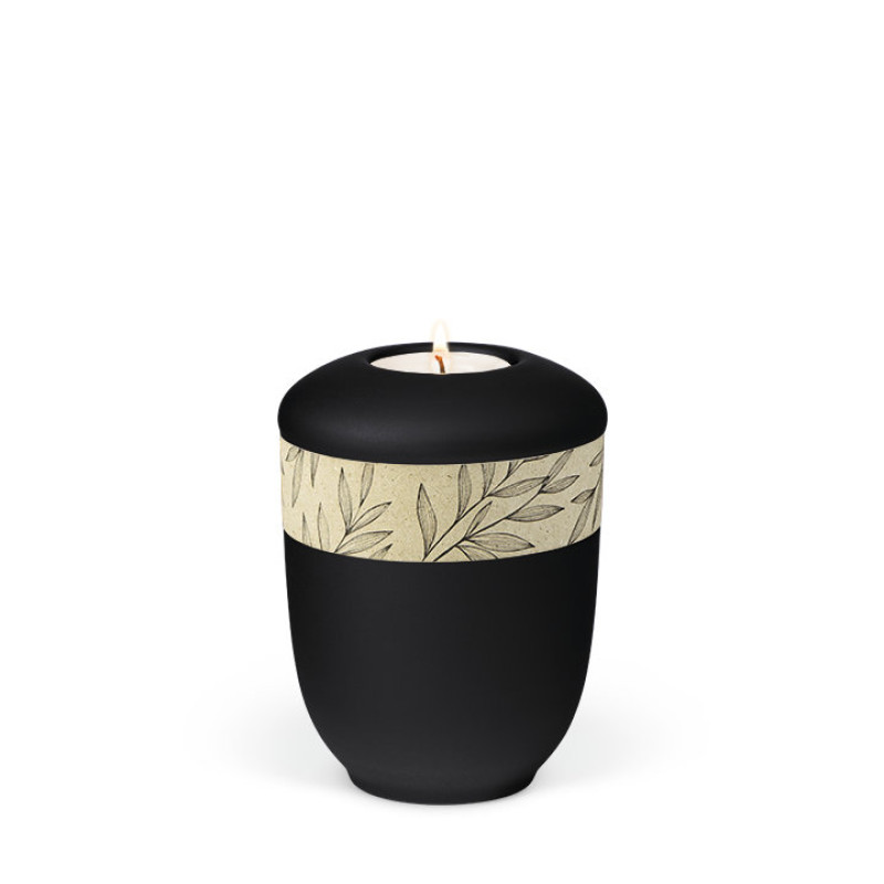 Keramikurne in Anthrazit mit mattem Finish, verziert mit einem dekorativen Band aus Graspapier mit Naturgräser-Motiv, inklusive Teelichthalter.