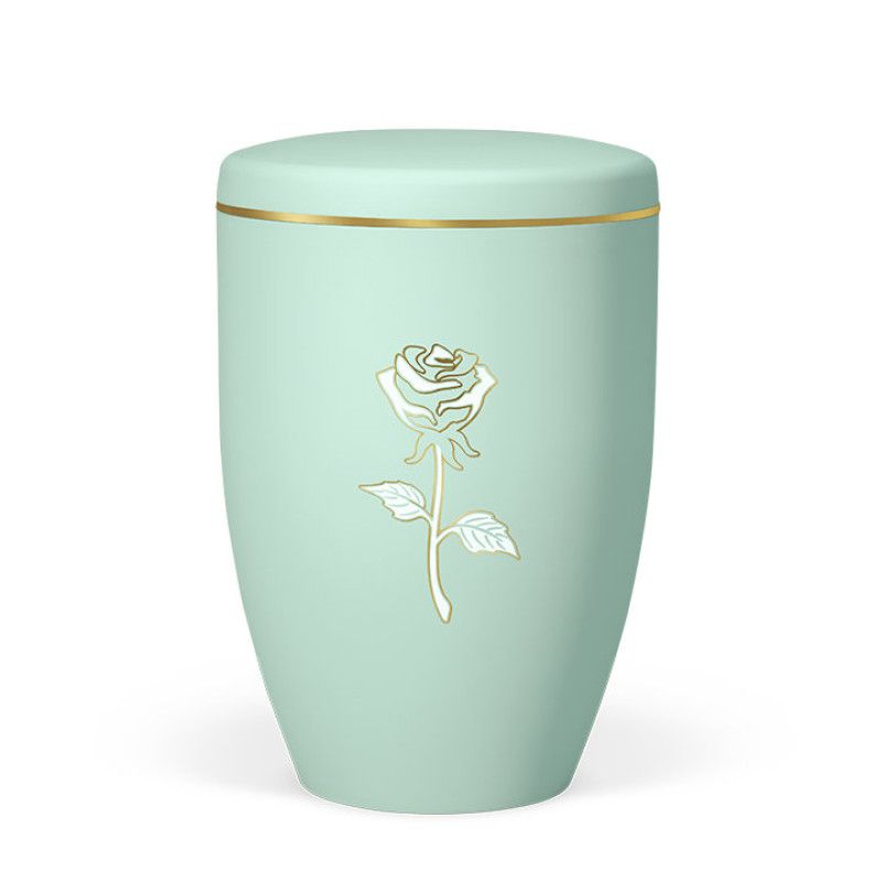Naturstoffurne in mintgrün mit einer goldenen Rose und einem goldenen Band am oberen Rand, in leicht konischer Form und Gesamtansicht.