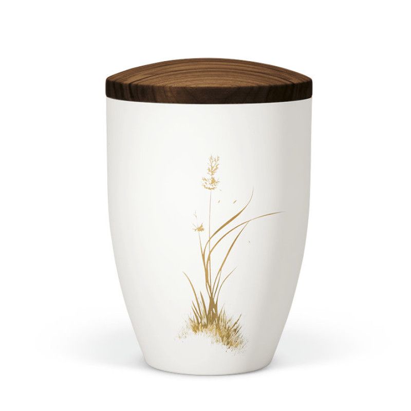 Naturstoffurne in Weiß-Matt mit handbemaltem goldbraunem Grasdesign und einem geölten Holzdeckel aus Nußbaum, Gesamtansicht.