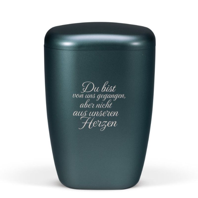 Naturstoffurne in Petrol mit abgerundetem Deckel und lasergravierter Inschrift "Du bist von uns gegangen, aber nicht aus unseren Herzen", Gesamtansicht.