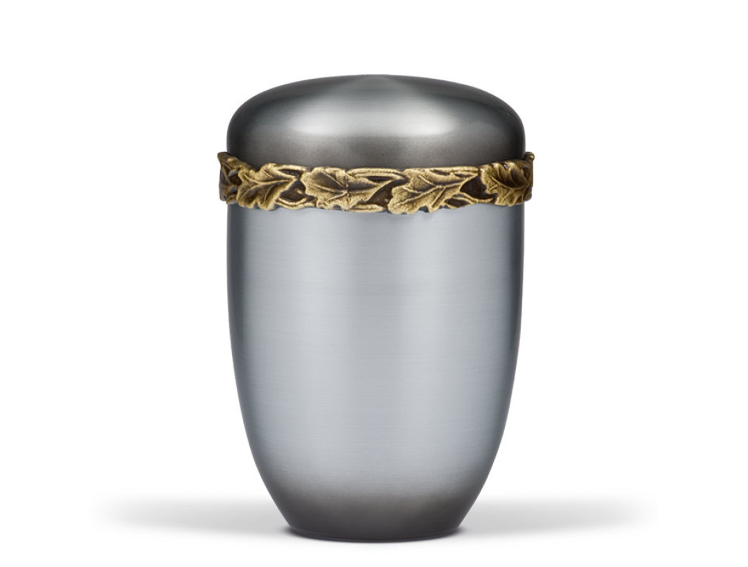 Stahlurne ZIHESTA, Eichenlaubfries, Patina