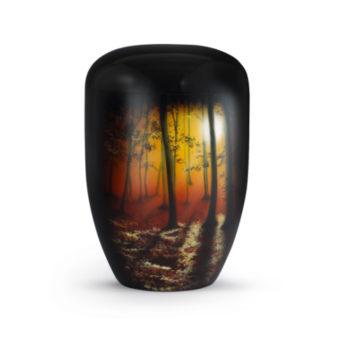 Die Urne aus der Edition Airbrush in schwarz zeigt eine herbstliche Waldlandschaft mit leuchtenden orange- und gelbtönen, die biologisch abbaubar ist.