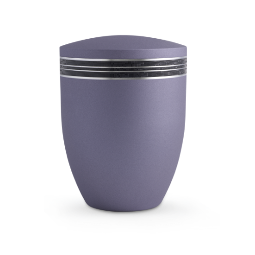 Urne in Samton Lavendel mit mattsilbernem, eingefasstem schwarzen Mosaikzierband, ovaler Form und Gesamtansicht.