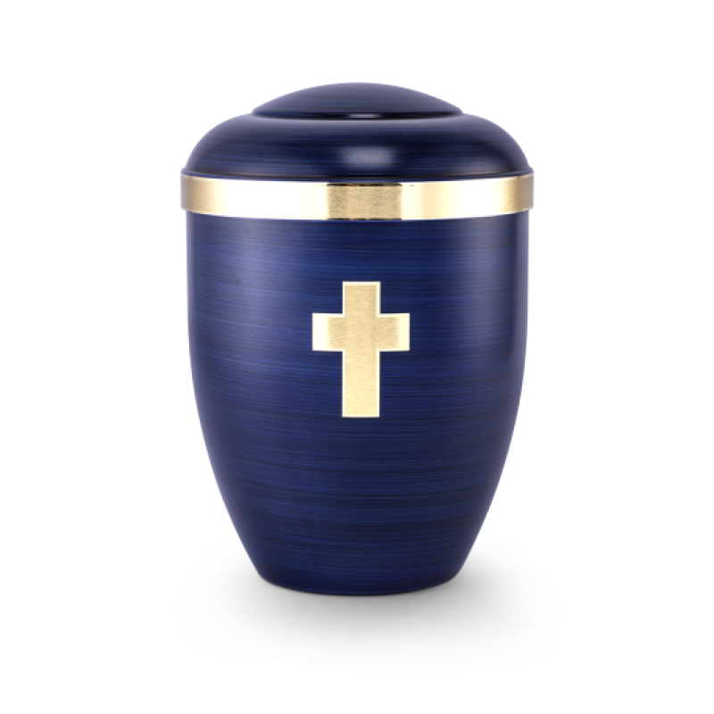 Die handbemalte Urne in Blau hat eine gebürstete Oberfläche, ein goldenes Band und ein Kreuz, und zeigt eine Gesamtansicht des Produkts.