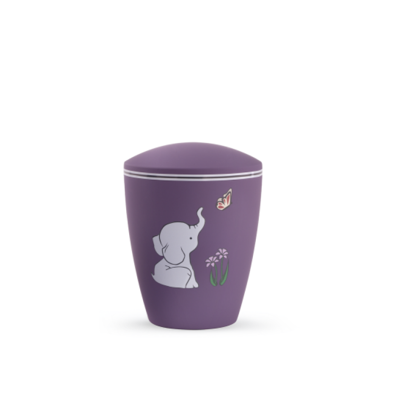 Die lila Kleinurne aus biol. abbaubarem Material hat eine Soft-Touch-Oberfläche und zeigt einen Elefanten sowie eine Blume und einen Schmetterling.