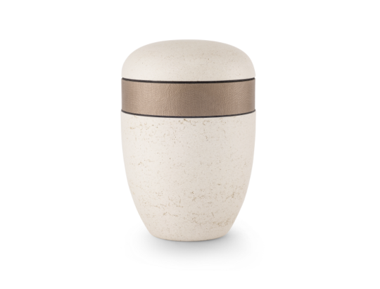 Terra-Jura Urne Edition Rocka, creme, Steinoptik geschliffen, Dekor Messingeffekt, biol. abbaub.