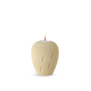 Edition Florentina Ceramica, Sandoberfläche - Gedenklicht, Fußspuren im Sand vertieft, Keramik