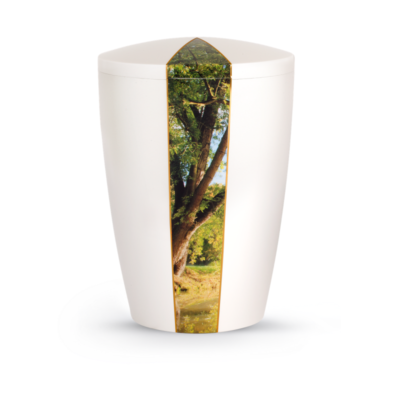 Die Urne aus der Edition Natura ist in Perlmuttfarbe gehalten, hat eine konische Form und zeigt ein Baum-Motiv auf einer goldenen Fläche in der Mitte.