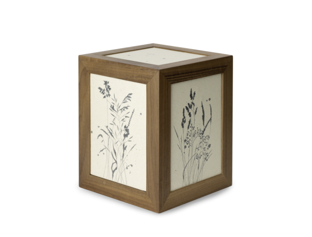 Edition Arca, Walnussholz, Papyrusmotive, Gräser Edition Arca, Walnussholz, Papyrusmotive, Gräser