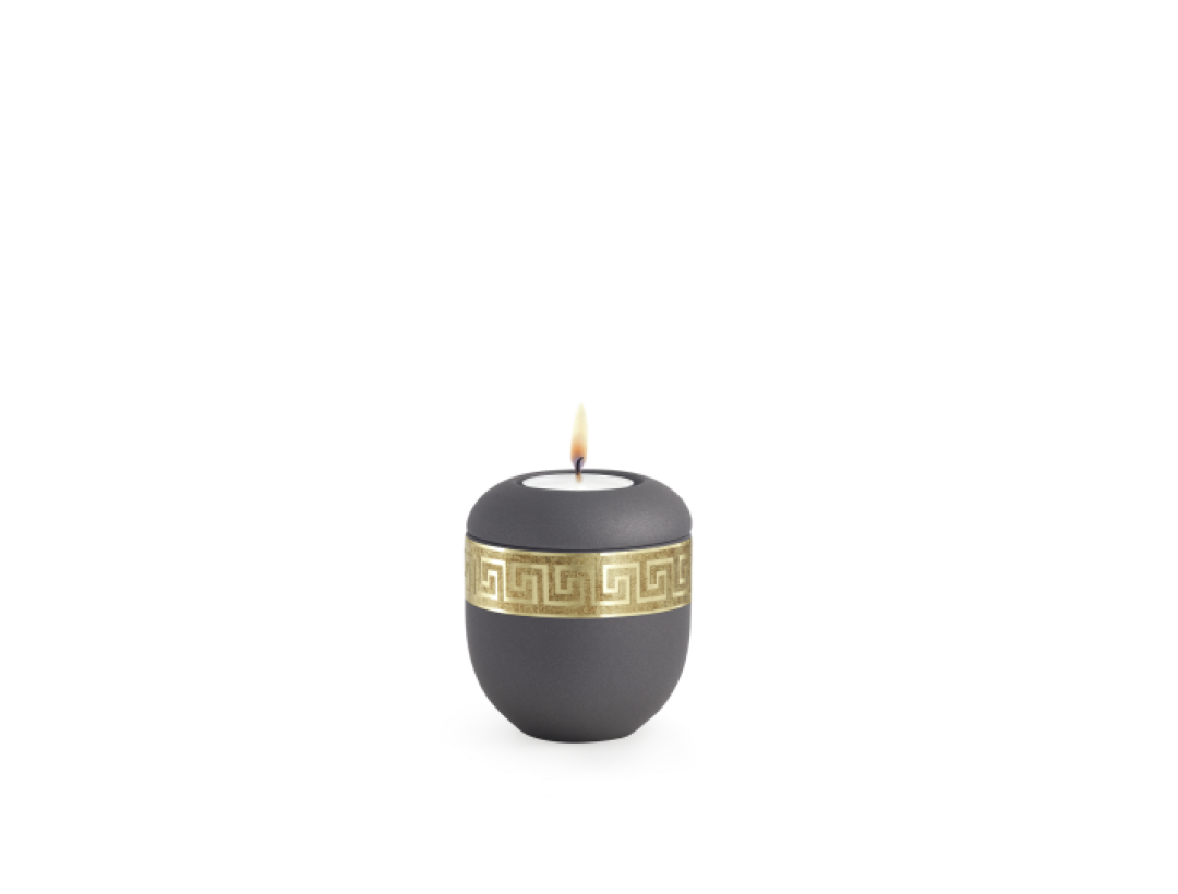 Edition Krypta, Samton Anthrazit, mattgoldenes Mäanderdkor altgolden eingefasst, Gedenklicht