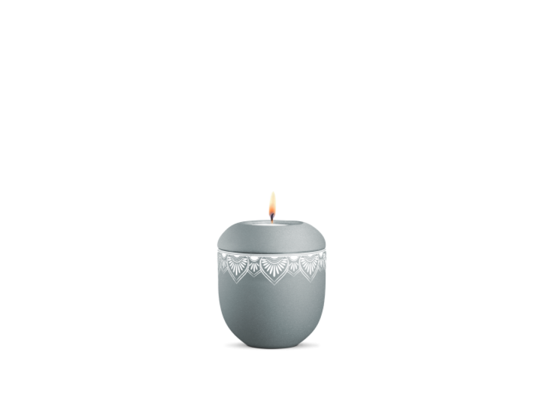 Gedenklicht, Infinity Mandala, velvet Eisblau, Mandala auf dem Deckel und umlaufend