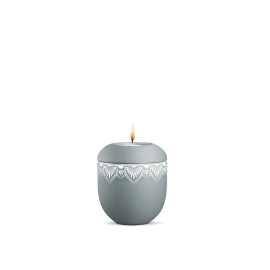 Gedenklicht, Infinity Mandala, velvet Eisblau, Mandala auf dem Deckel und umlaufend