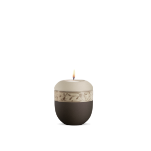 Gedenklicht, Infinity Papyrus, velvet Siena/Champagner, Dekor aus Grasfasern Zweige