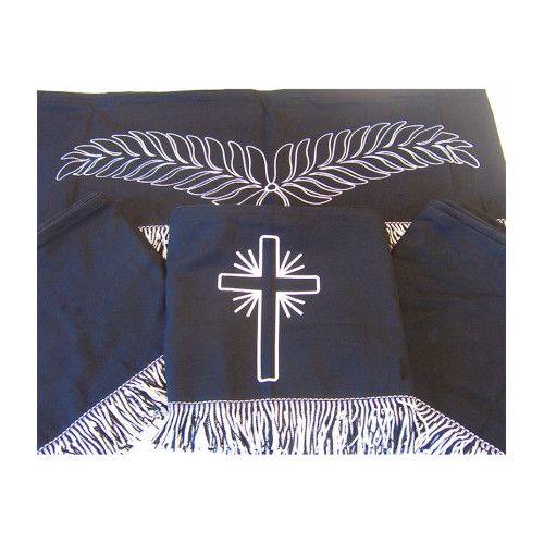 Ersatz-Tuchbehang aus schwarzem Wolltuch mit weißen Verzierungen in Form von Palmblättern und einem Kreuz, bestehend aus einem großen und zwei kleineren Tüchern.