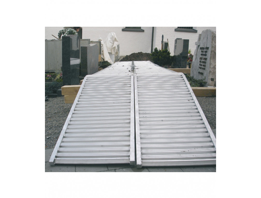 Auffahrschiene für Friedhofsbagger, ohne Rand 550 mm Fahrflächenbreite