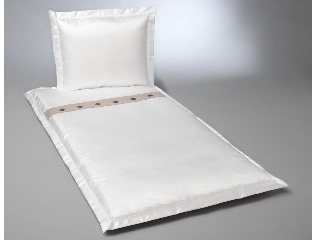 Garnitur mit Lodenband Garnitur mit Lodenband