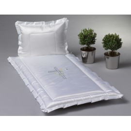 Serge weiß mit Kreuz mit Calla