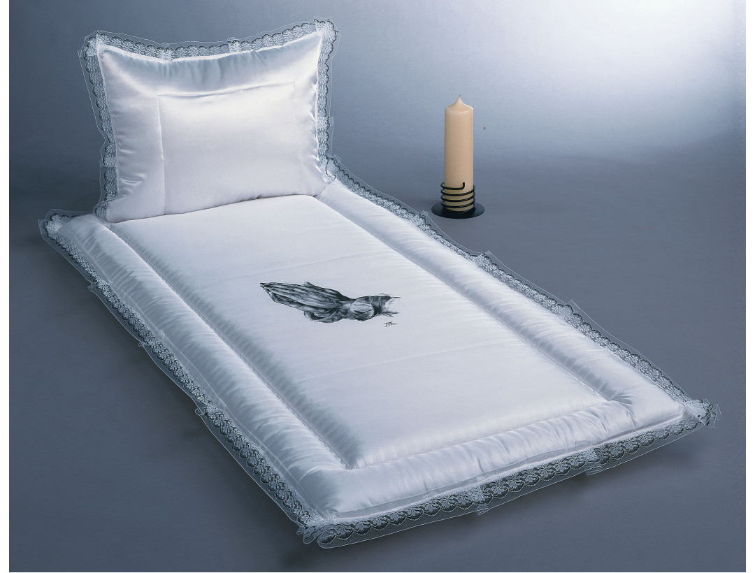 Serge mit „betender Hand“