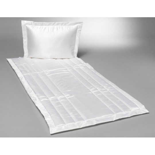 Serge, Polywatte mit Stehsaum