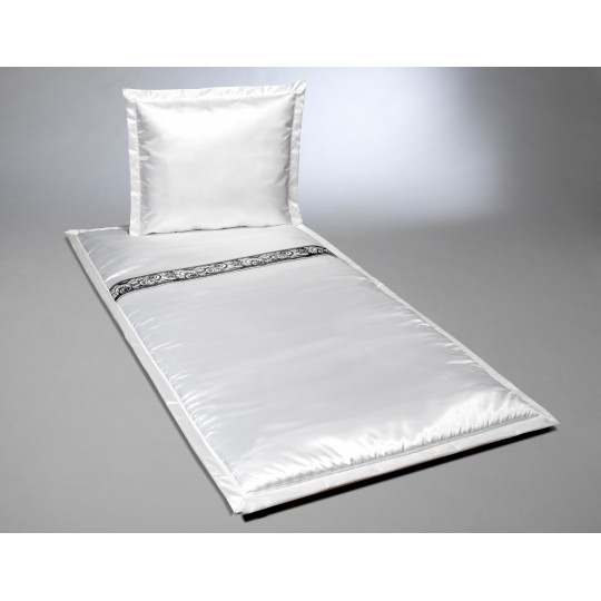 Deckengarnitur aus Serge weiß mit Zierband "Federn"