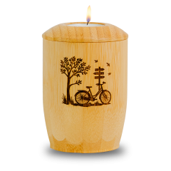 Gedenklicht Baum mit Fahrrad, Motiv eingebrannt